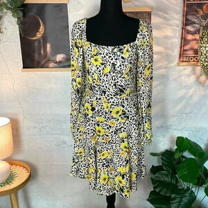 love stitch  long sleeve animal floral print dress size medium
